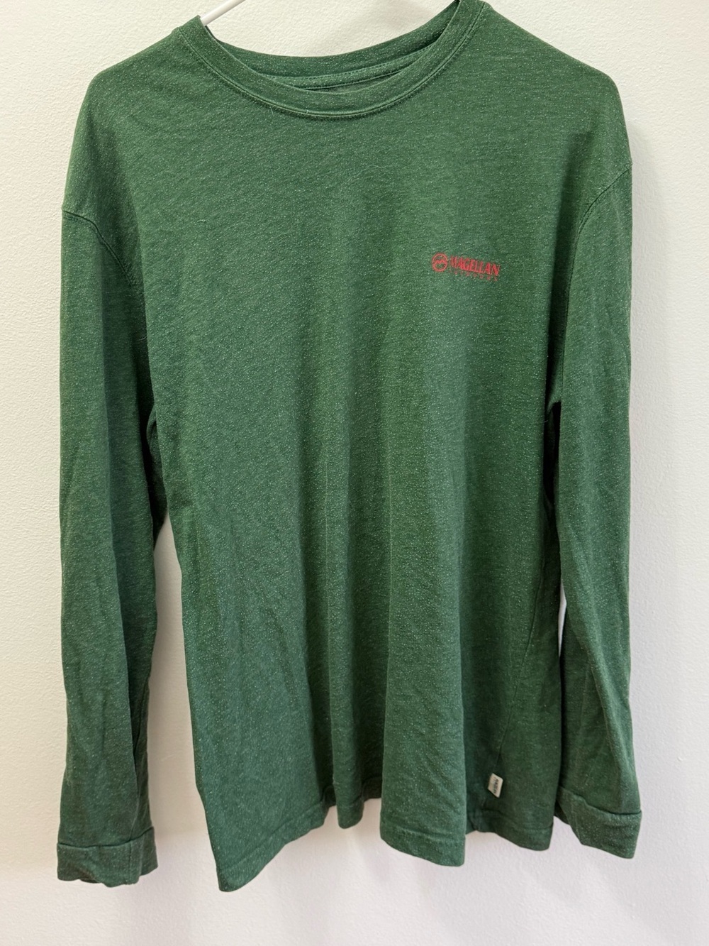 Magellan Outdoors Green Long-Sleeve Men's Shirt with Logo